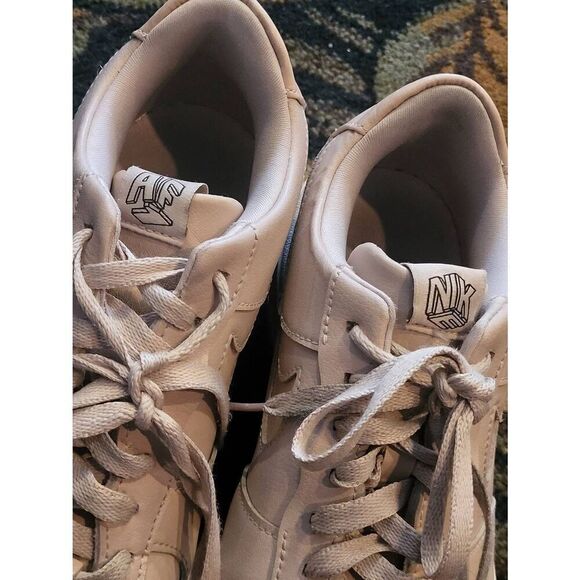 Nike Sneakers Women's 10 Blush Beige Air Force 1 Sage Low Lace Up Leather - Picture 5 of 6